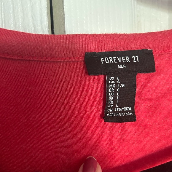 Men’s Red Shirt - Forever 21 - Large - EUC - Picture 3 of 3